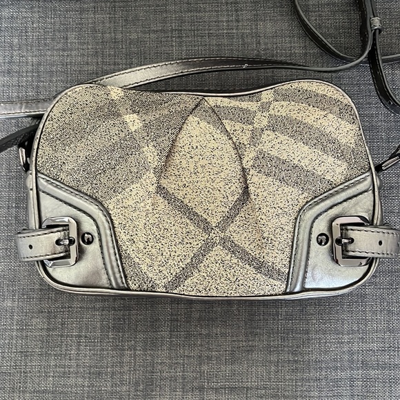 Burberry Shimmer check crossbody bag - Picture 2 of 16